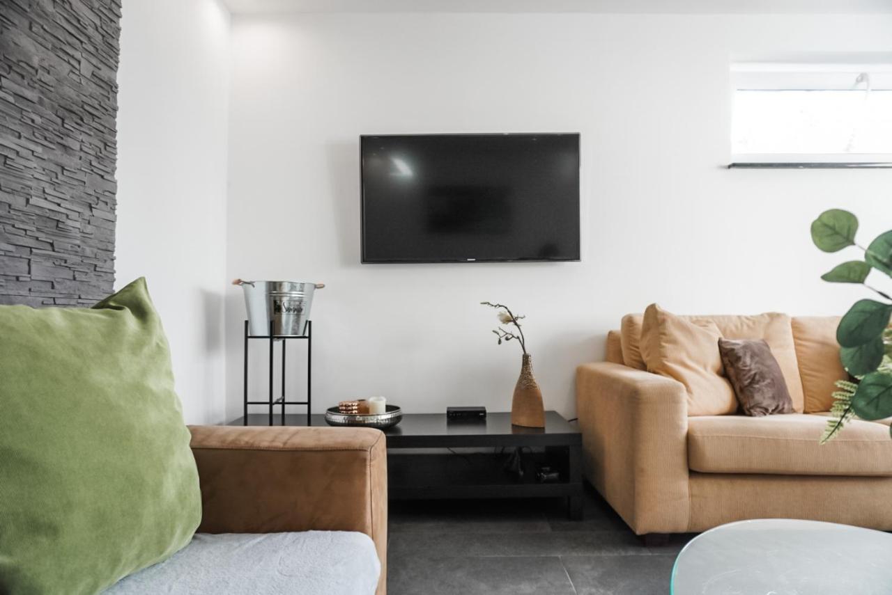Neu gebautes Apartment mit Sonnenterasse in der Nähe vom Siebengebirge&Bonn Königswinter Exterior foto